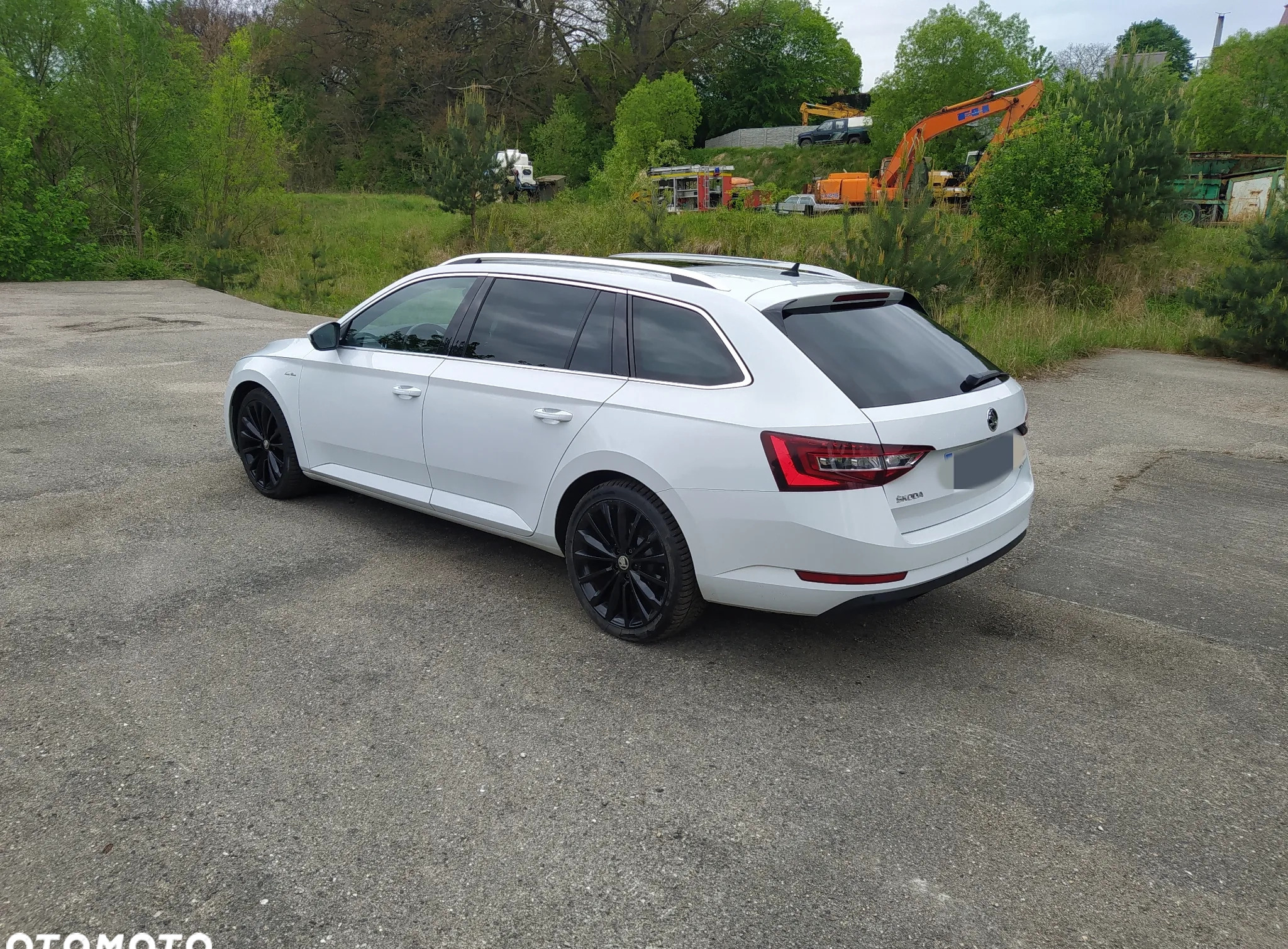 Skoda Superb cena 73500 przebieg: 165000, rok produkcji 2019 z Krasnobród małe 529